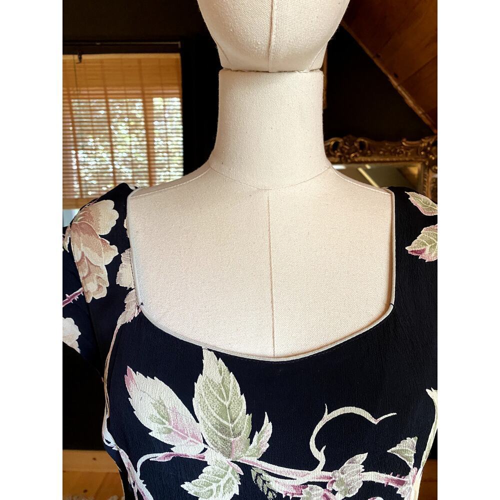 Vintage Dress Floral - Picture 6 of 9